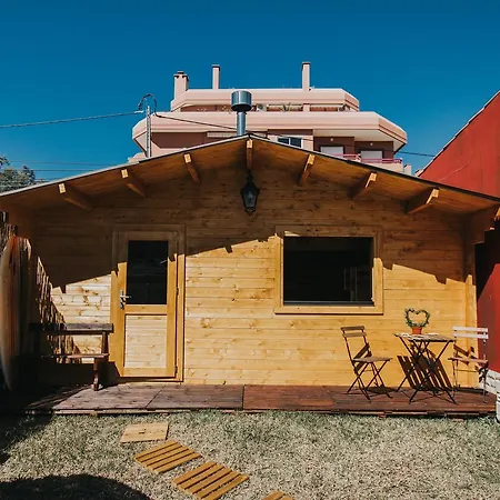 Hostel 7 Waves Surf *