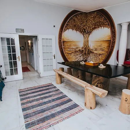 Hostel 7 Waves Surf *