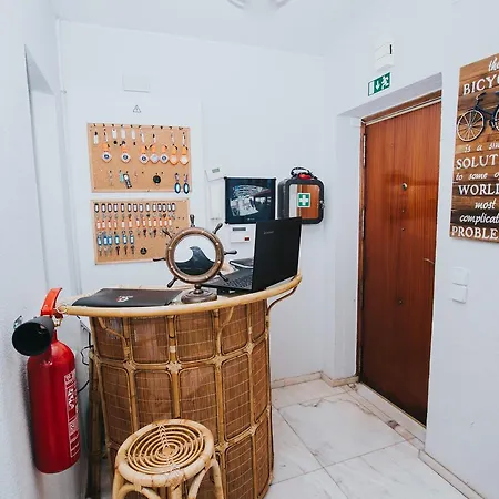 Albergue 7 Waves Surf *