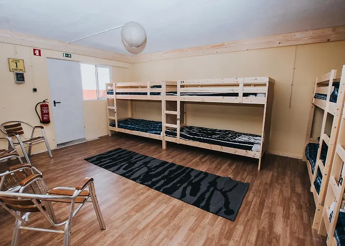 Хостел 7 Waves Surf *