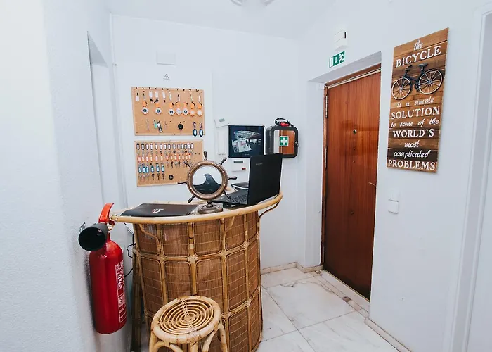 Хостел 7 Waves Surf *